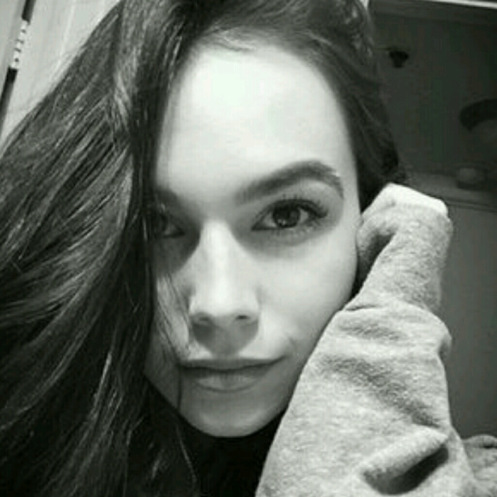 Meet your Posher, Mercedes